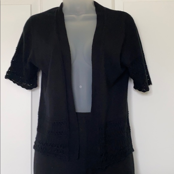 Signature By Robbie Bee Shrug - Picture 1 of 6